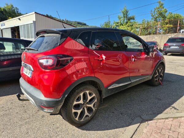 https://opisto-prod-pic.opisto.s3.eu-west-1.bso.st/6156/vhu_photo/2024/08/Vehicule-RENAULT-CAPTUR1PHASE2-2018-19dcd685a13ff90f2fac87fd014f62855b5ddd2f9767e1232d132a69960cd15e_o.jpg