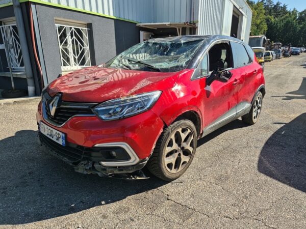 https://opisto-prod-pic.opisto.s3.eu-west-1.bso.st/6156/vhu_photo/2024/08/Vehicule-RENAULT-CAPTUR1PHASE2-2018-584c7dff62f3c3ef889ce55488771e101203d683c483bcebec96304c68eac912_o.jpg