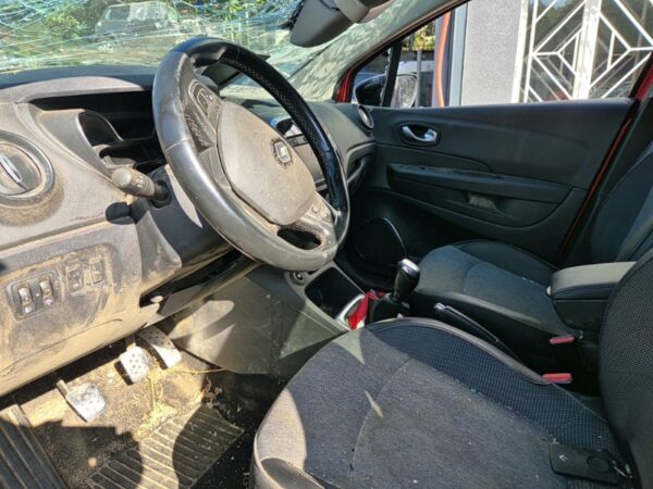https://opisto-prod-pic.opisto.s3.eu-west-1.bso.st/6156/vhu_photo/2024/08/Vehicule-RENAULT-CAPTUR1PHASE2-2018-a913295066e6207707895608ac68e60e540d3f613947605a969c95a39bf6602e_o.jpg
