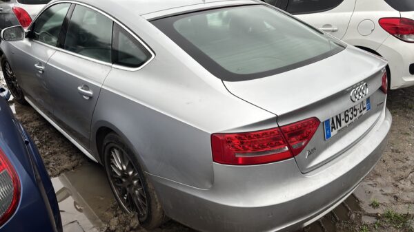 https://opisto-prod-pic.opisto.s3.eu-west-1.bso.st/6156/vhu_photo/2025/03/Vehicule-AUDI-A51SPORTBACKPHASE1-2010-e51d9e911c449fb89067c0d72677ef90c10b38d798fdcc96ad62cc90fe5e3767_o.jpg