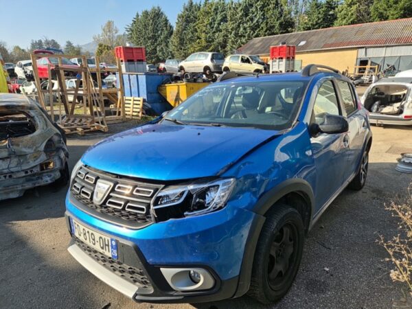 https://opisto-prod-pic.opisto.s3.eu-west-1.bso.st/6156/vhu_photo/2024/11/Vehicule-DACIA-SANDERO2PHASE2-2018-e0edf884f81c39b78ec7de3f0f5703a77920730d0af1bd29c70e610cad036d10_o.jpg