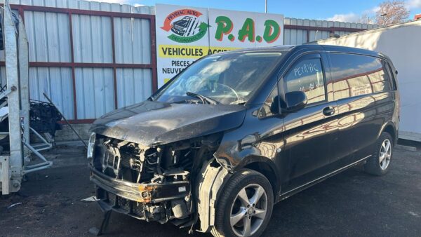 https://opisto-prod-pic.opisto.s3.eu-west-1.bso.st/6011/vhu_photo/2024/12/Vehicule-MERCEDES-VITO-447-PHASE-1-2-1-2016-9fdb5cc7e979b4f14b5f7de31e6478be0e782c76d878ef1fbacf579ff5098092_o.JPG