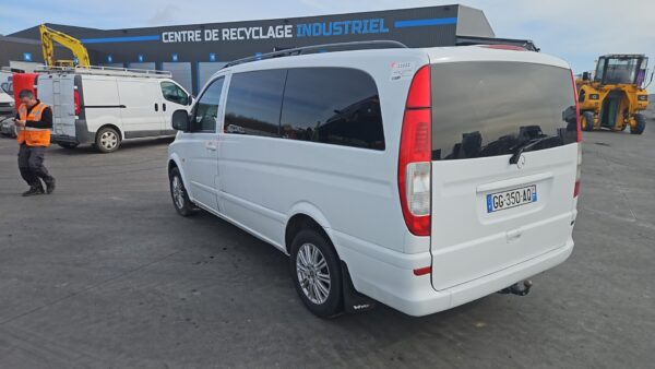 https://opisto-prod-pic.opisto.s3.eu-west-1.bso.st/6011/vhu_photo/2025/02/Vehicule-MERCEDES-VITO639PHASE1-2005-5e0b7081c856b25f10231af1c0ae0f43cf48bd9a8ccf7632e8fb6a0ea9191553_o.jpg