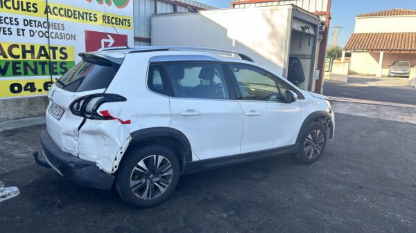 https://opisto-prod-pic.opisto.s3.eu-west-1.bso.st/6011/vhu_photo/2024/10/Vehicule-PEUGEOT-20081PHASE2-2018-1ac973e1d7c465398a6107de9ac54bb45942352fad45d23094a09a7ae14a39dc_o.jpg
