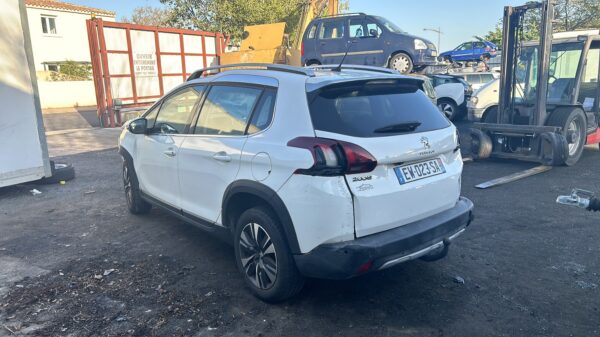 https://opisto-prod-pic.opisto.s3.eu-west-1.bso.st/6011/vhu_photo/2024/10/Vehicule-PEUGEOT-20081PHASE2-2018-e13872ff744514010b98a3cc34de9aa79ce8b09900a949bf778260c9e817373e_o.jpg