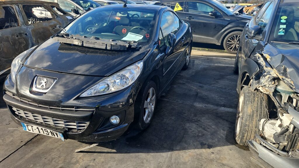 https://opisto-prod-pic.opisto.s3.eu-west-1.bso.st/6011/vhu_photo/2025/01/Vehicule-PEUGEOT-207PHASE2CABRIOLET-2013-8f6588abd4681e3647b7900f5e97bfe68b65444a9522a4b58fa377f0af9a01a1_o.jpg