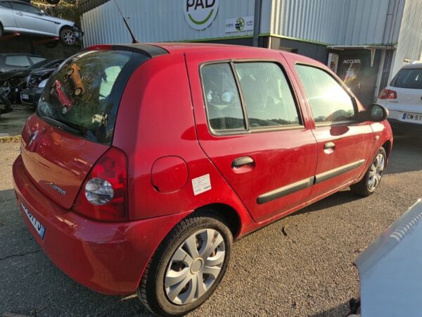 https://opisto-prod-pic.opisto.s3.eu-west-1.bso.st/6156/vhu_photo/2024/10/Vehicule-RENAULT-CLIO2CAMPUSPHASE2-2011-18094280511aec3bd6093377d65e7a4fb99d0b6da6e7a74fd7fa03ca62d126ee_o.jpg