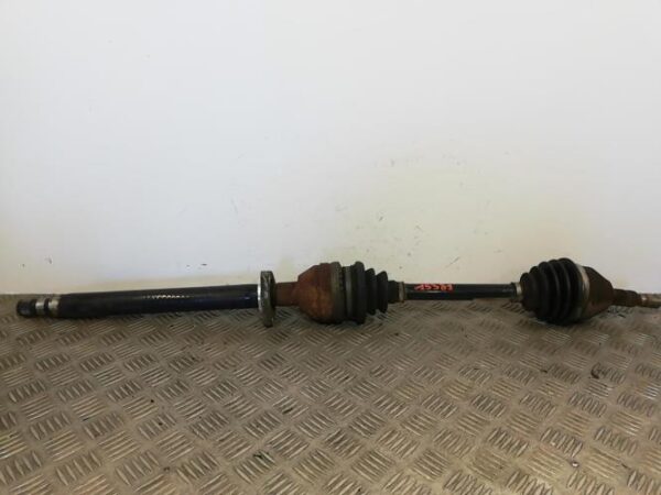 476588232