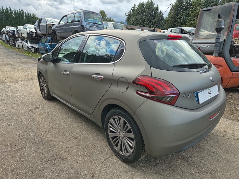 https://opisto-prod-pic.opisto.s3.eu-west-1.bso.st/6156/vhu_photo/2024/10/Vehicule-PEUGEOT-2081PHASE2-2016-670ff748cfcf1537dab9a8b0e9b5032af1172dbafebfd250214ddfc1d69783f6_o.jpg